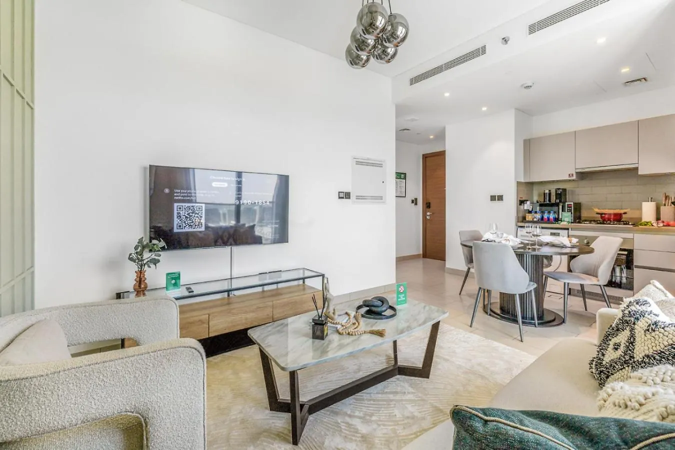 Apartment Stylish 1Br With Pool, Bbq Area, Gym In Mbr City Dubai